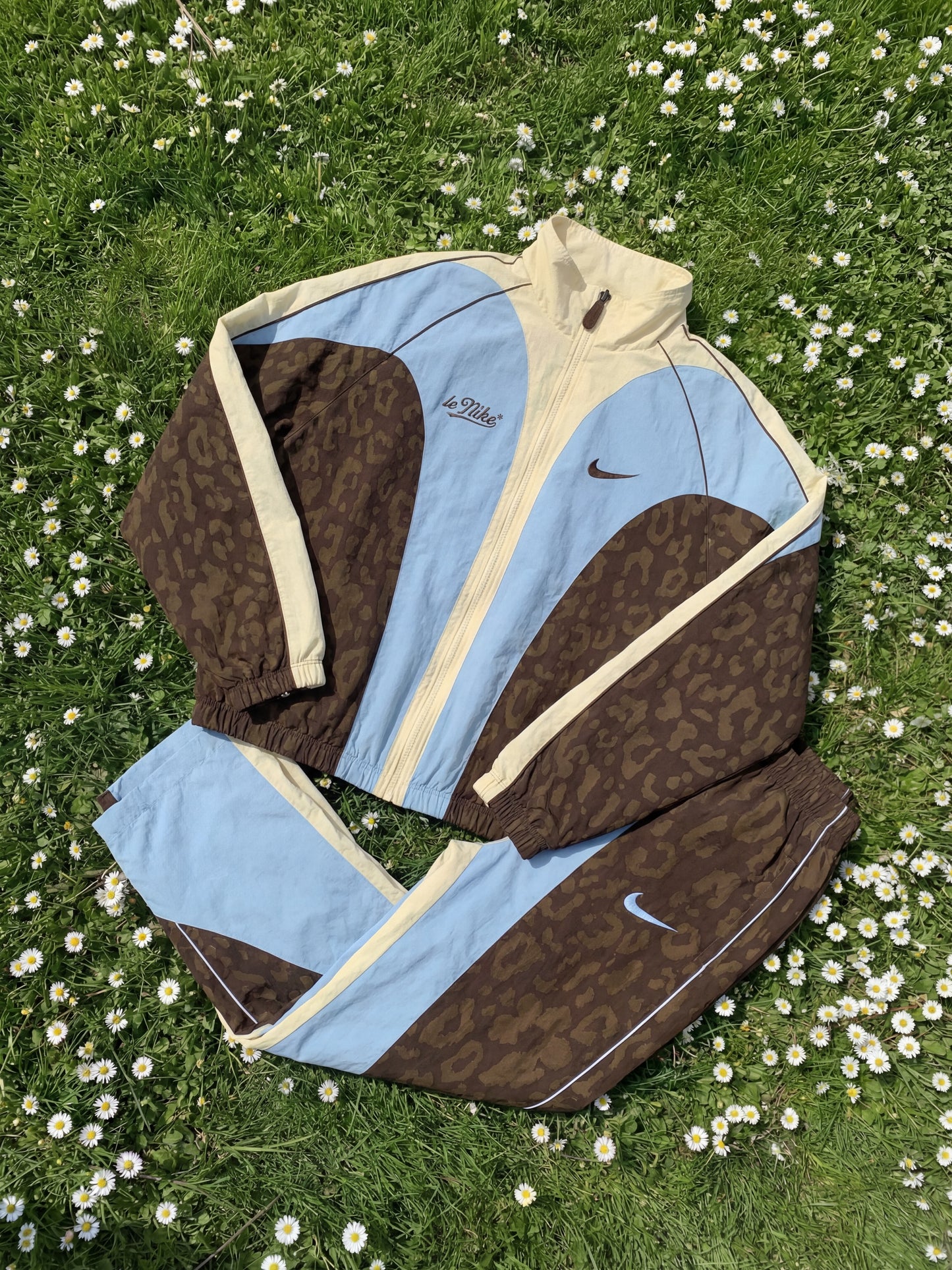 Le Fleur Collection